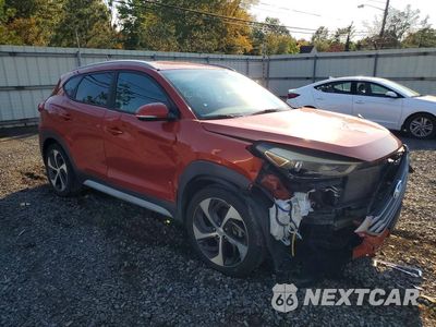 Czwarte zdjęcie samochodu z boku: 2017 HYUNDAI TUCSON SPORT VIN:KM8J3CA29HU460531 - miniatura
