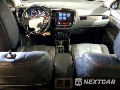 Zdjęcie 8 z 14 samochodu: 2020 MITSUBISHI OUTLANDER SE VIN:JA4AZ3A32LZ026971 - miniatura
