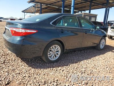 Trzecie zdjęcie samochodu z tyłu: 2016 TOYOTA CAMRY LE VIN:4T4BF1FKXGR543737 - miniatura