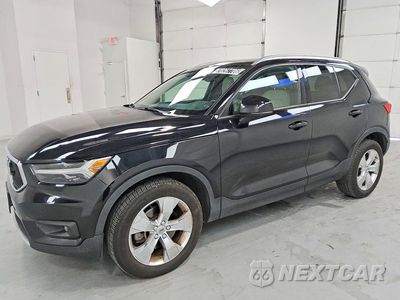 2022 VOLVO XC40 T5 MOMENTUM YV4162UK8N2762883 - główne zdjęcie licytacji z USA - miniatura