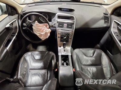 Zdjęcie 8 z 13 samochodu: 2010 VOLVO XC60 T6 VIN:YV4992DZ0A2031513 - miniatura