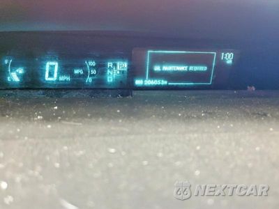 Zdjęcie 9 z 12 samochodu: 2010 TOYOTA PRIUS III VIN:JTDKN3DU3A0022830 - miniatura