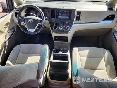 Zdjęcie 8 z 14 samochodu: 2015 TOYOTA SIENNA LE VIN:5TDKK3DC3FS647605 - miniatura