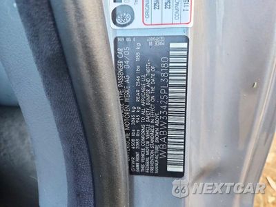 Zdjęcie 13 z 13 samochodu: 2005 BMW 325 CI VIN:WBABW33425PL38180 - miniatura