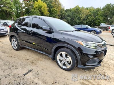 Czwarte zdjęcie samochodu z boku: 2019 HONDA HR-V LX VIN:3CZRU6H39KG714568 - miniatura
