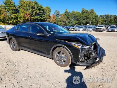 Czwarte zdjęcie samochodu z boku: 2025 KIA K4 LXS VIN:3KPFT4DE5SE221084 - miniatura