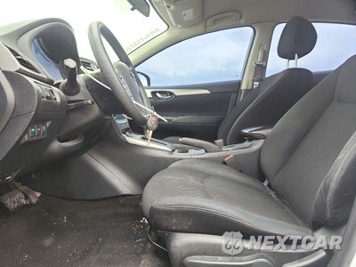 Zdjęcie 7 z 12 samochodu: 2016 NISSAN SENTRA S VIN:3N1AB7AP4GY260486 - miniatura