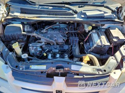 Zdjęcie 12 z 13 samochodu: 2010 DODGE GRAND CARAVAN SE VIN:2D4RN4DE1AR335395 - miniatura