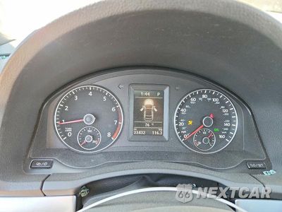 Zdjęcie 9 z 12 samochodu: 2016 VOLKSWAGEN EOS KOMFORT VIN:WVWBW8AH3GV000596 - miniatura