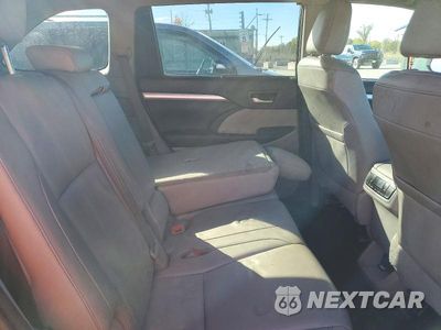 Zdjęcie 11 z 14 samochodu: 2018 TOYOTA HIGHLANDER XLE VIN:5TDJZRFH7JS550130 - miniatura