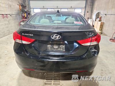 Zdjęcie 6 z 12 samochodu: 2013 HYUNDAI ELANTRA GLS VIN:5NPDH4AE3DH322555 - miniatura