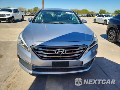 Piąte zdjęcie samochodu w środku: 2017 HYUNDAI SONATA SPORT VIN:5NPE34AF0HH518079 - miniatura