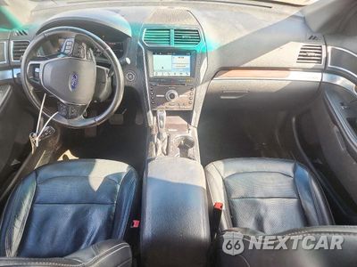 Zdjęcie 8 z 13 samochodu: 2017 FORD EXPLORER LIMITED VIN:1FM5K8F80HGB85547 - miniatura