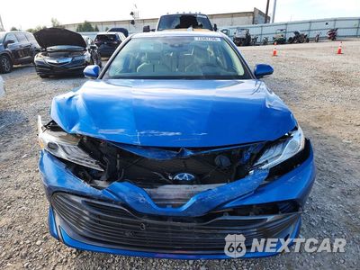 Piąte zdjęcie samochodu w środku: 2019 TOYOTA CAMRY HYBRID XLE VIN:4T1B21HK0KU013322 - miniatura
