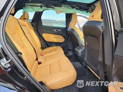 Zdjęcie 11 z 14 samochodu: 2021 VOLVO XC60 T5 INSCRIPTION VIN:YV4102RL4M1696212 - miniatura