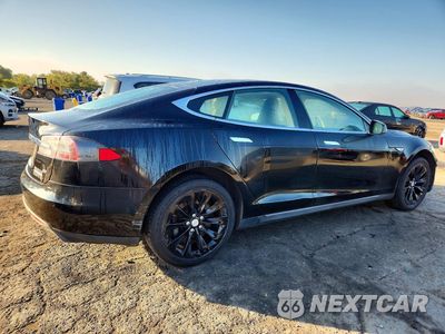 Trzecie zdjęcie samochodu z tyłu: 2015 TESLA MODEL S 85 VIN:5YJSA1H19FF082510 - miniatura