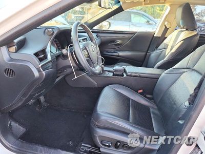 Zdjęcie 7 z 13 samochodu: 2021 LEXUS ES 300H BASE VIN:58ACA1C13MU008973 - miniatura