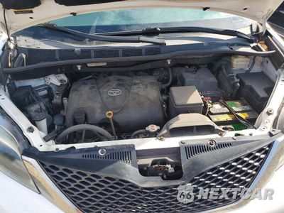 Zdjęcie 12 z 13 samochodu: 2017 TOYOTA SIENNA SE VIN:5TDXZ3DC7HS802242 - miniatura