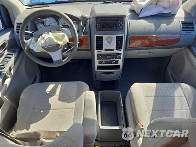 Zdjęcie 8 z 13 samochodu: 2009 CHRYSLER TOWN & COUNTRY LX VIN:2A8HR44EX9R555989 - miniatura
