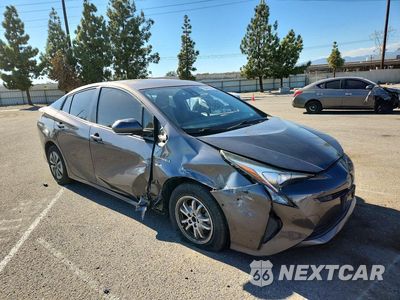 Czwarte zdjęcie samochodu z boku: 2017 TOYOTA PRIUS TWO VIN:JTDKBRFU0H3575338 - miniatura