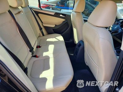 Zdjęcie 10 z 12 samochodu: 2017 VOLKSWAGEN JETTA SE VIN:3VWDB7AJ2HM355916 - miniatura