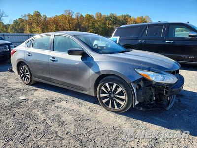 Czwarte zdjęcie samochodu z boku: 2018 NISSAN ALTIMA 2.5 SV VIN:1N4AL3AP8JC177703 - miniatura
