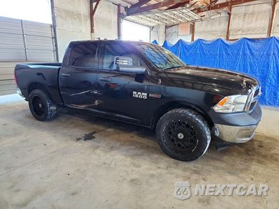 Czwarte zdjęcie samochodu z boku: 2018 RAM 1500 ST VIN:1C6RR6KM7JS229725 - miniatura