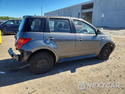 Trzecie zdjęcie samochodu z tyłu: 2005 SCION XA BASE VIN:JTKKT624950121385 - miniatura