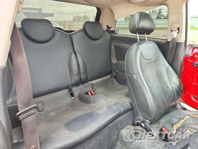 Zdjęcie 10 z 12 samochodu: 2006 MINI COOPER VIN:WMWRC335X6TK72194 - miniatura