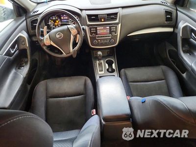 Zdjęcie 8 z 12 samochodu: 2017 NISSAN ALTIMA 2.5 SR VIN:1N4AL3AP3HC157109 - miniatura