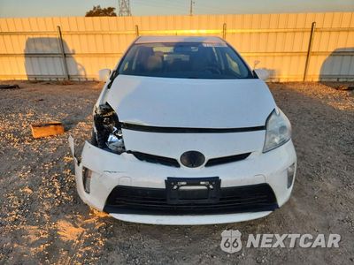 Piąte zdjęcie samochodu w środku: 2015 TOYOTA PRIUS TWO VIN:JTDKN3DUXF0465161 - miniatura