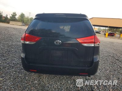 Zdjęcie 6 z 12 samochodu: 2013 TOYOTA SIENNA LE VIN:5TDKK3DC0DS384289 - miniatura