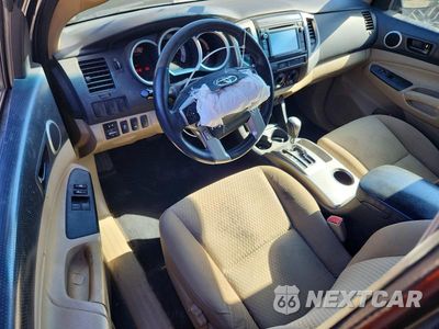 Zdjęcie 8 z 12 samochodu: 2014 TOYOTA TACOMA BASE VIN:5TFTX4CNXEX039006 - miniatura