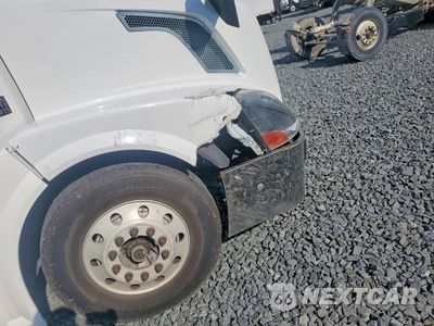 Zdjęcie 14 z 14 samochodu: 2015 VOLVO VN VNL VIN:4V4NC9EH1FN182145 - miniatura