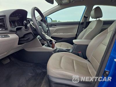 Zdjęcie 7 z 13 samochodu: 2017 HYUNDAI ELANTRA LIMITED VIN:5NPD84LF7HH012128 - miniatura