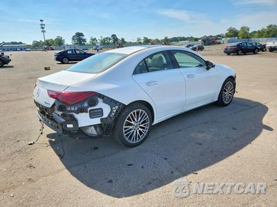 Trzecie zdjęcie samochodu z tyłu: 2025 MERCEDES-BENZ CLA 250 4MATIC VIN:W1K5J4HB7SN506470 - miniatura