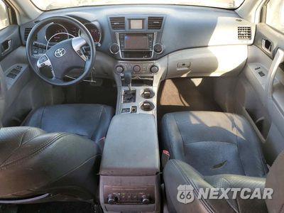 Zdjęcie 8 z 13 samochodu: 2013 TOYOTA HIGHLANDER PLUS VIN:5TDBK3EH3DS274458 - miniatura