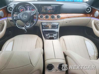 Zdjęcie 8 z 12 samochodu: 2018 MERCEDES-BENZ E 300 VIN:WDDZF4JB4JA487945 - miniatura