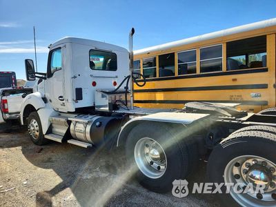 Drugie zdjęcie samochodu z przodu: 2022 KENWORTH CONSTRUCTION T880 VIN:1XKZD49X9NJ487837 - miniatura