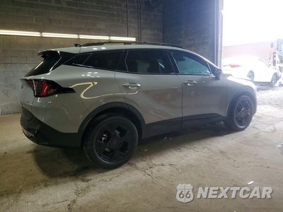 Trzecie zdjęcie samochodu z tyłu: 2026 KIA SPORTAGE HYBRID X-LINE VIN:KNDPVDDG2T7281261 - miniatura