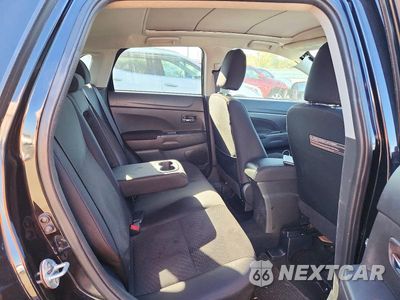 Zdjęcie 11 z 14 samochodu: 2013 MITSUBISHI OUTLANDER SPORT SE VIN:4A4AR4AU1DE013585 - miniatura