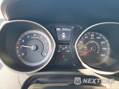 Zdjęcie 9 z 12 samochodu: 2017 HYUNDAI ELANTRA GT BASE VIN:KMHD35LH5HU383490 - miniatura