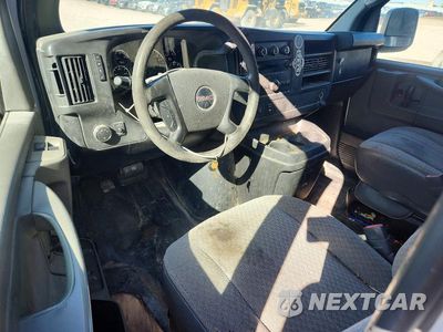 Zdjęcie 8 z 12 samochodu: 2014 GMC SAVANA 2500 CARGO DELIVERY VAN VIN:1GTW7FCA8E1908761 - miniatura