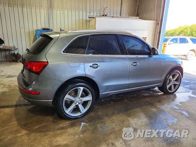 Trzecie zdjęcie samochodu z tyłu: 2014 AUDI Q5 TDI PREMIUM PLUS VIN:WA1CMAFP5EA107326 - miniatura