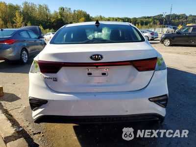 Zdjęcie 6 z 13 samochodu: 2019 KIA FORTE FE VIN:3KPF24AD2KE007605 - miniatura