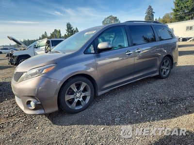 2016 TOYOTA SIENNA SE 5TDXK3DC7GS740568 - główne zdjęcie licytacji z USA - miniatura