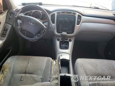 Zdjęcie 8 z 14 samochodu: 2007 TOYOTA HIGHLANDER HYBRID VIN:JTEEW21A770037737 - miniatura