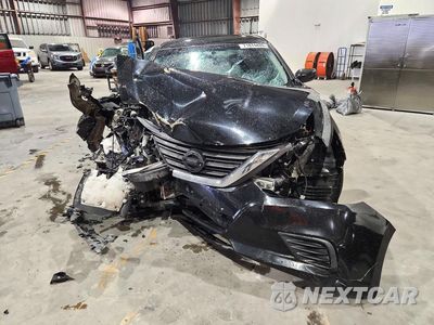 Piąte zdjęcie samochodu w środku: 2017 NISSAN ALTIMA 2.5 S VIN:1N4AL3AP0HN318486 - miniatura