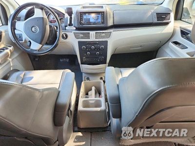 Zdjęcie 8 z 13 samochodu: 2010 VOLKSWAGEN ROUTAN SE VIN:2V4RW3D12AR294640 - miniatura