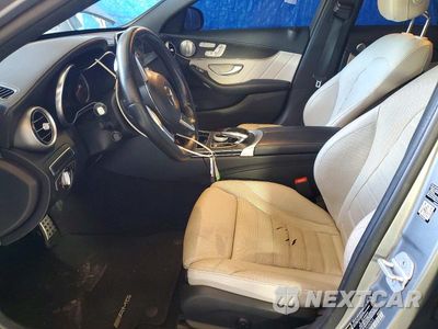 Zdjęcie 7 z 12 samochodu: 2015 MERCEDES-BENZ C 400 4MATIC VIN:55SWF6GB1FU042415 - miniatura